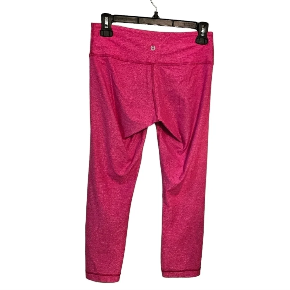Lululemon Athletic 3/4 Leggings Pink Size 6